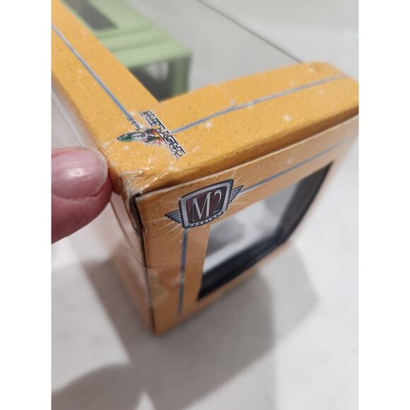 M2 Auto Haulers 1958 Chevy LCF & 1960 VW Microbus 15 Window USA CHASE Gold Read! - Picture 6 of 9